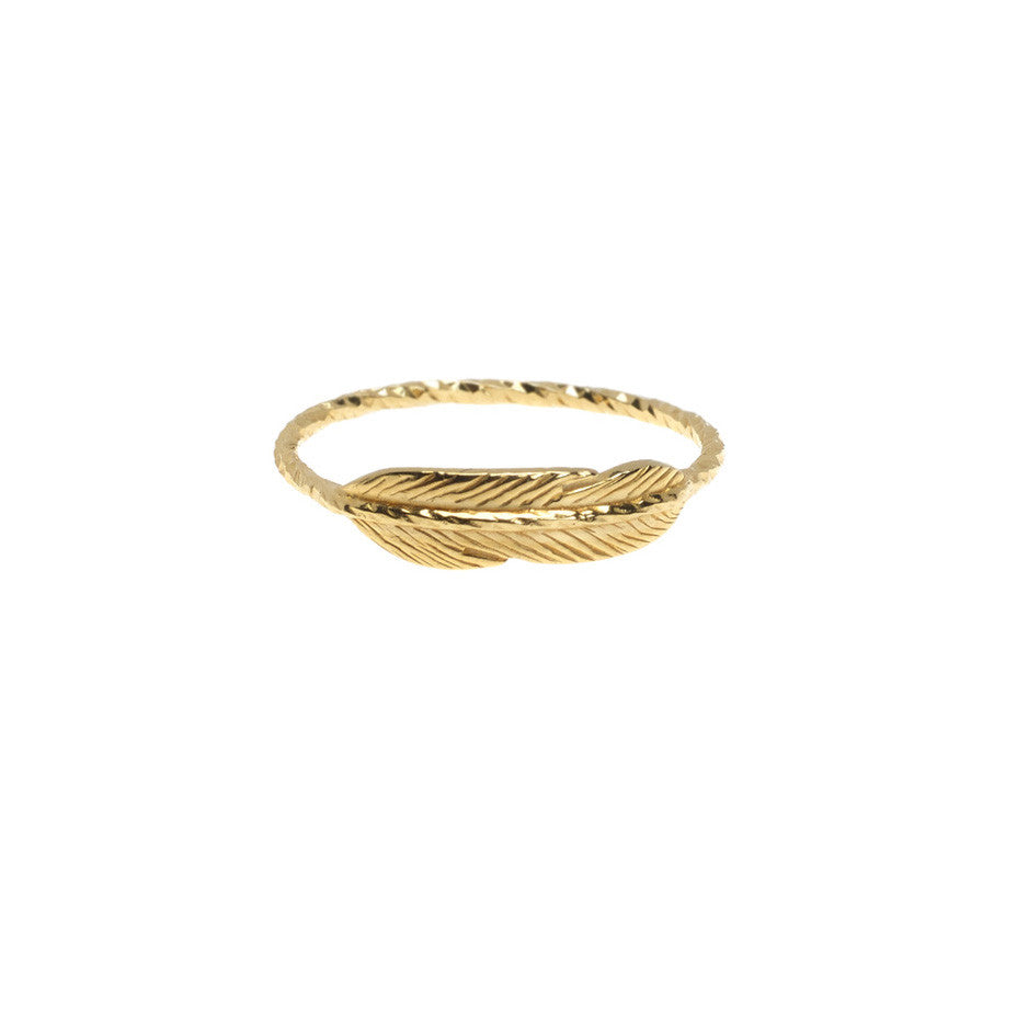 Take Flight Feather ring in gold.